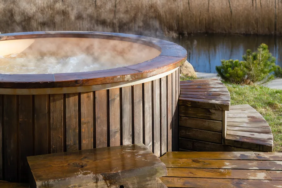 Signs It Is Time To Remove Your Old Hot Tub in Nampa, ID Signs It Is Time To Remove Your Old Hot Tub in Nampa, ID